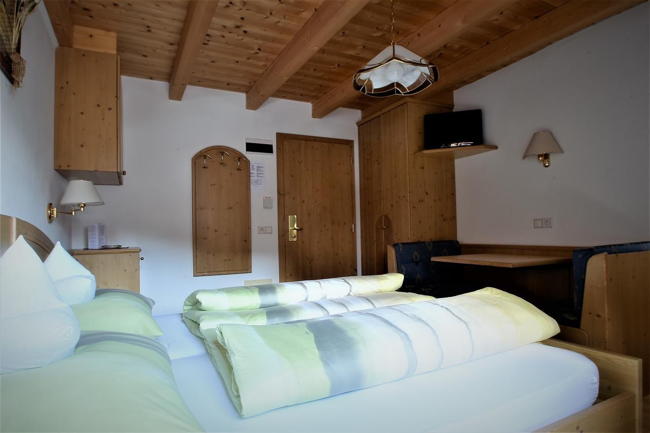 Pension Mirandola Colfosco Exterior photo